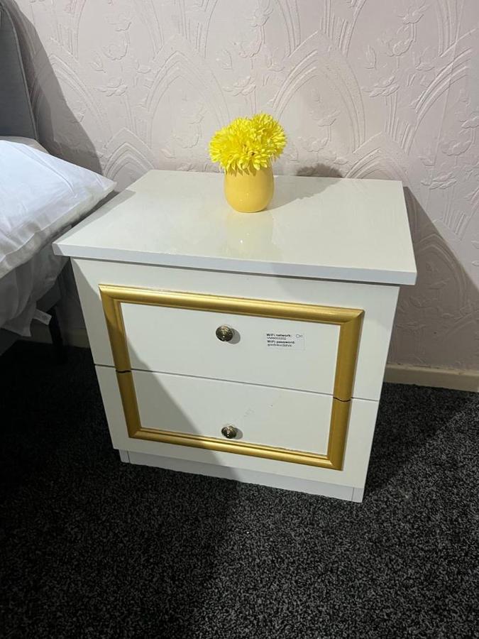 Indulge Hockley Hotel - With Free Front Parking - 10 Min Drive To Birmingham City Centre Bull Ring, Grand Central, Tesco Superstore, Primark & Commonwealth Games 伯明翰 外观 照片
