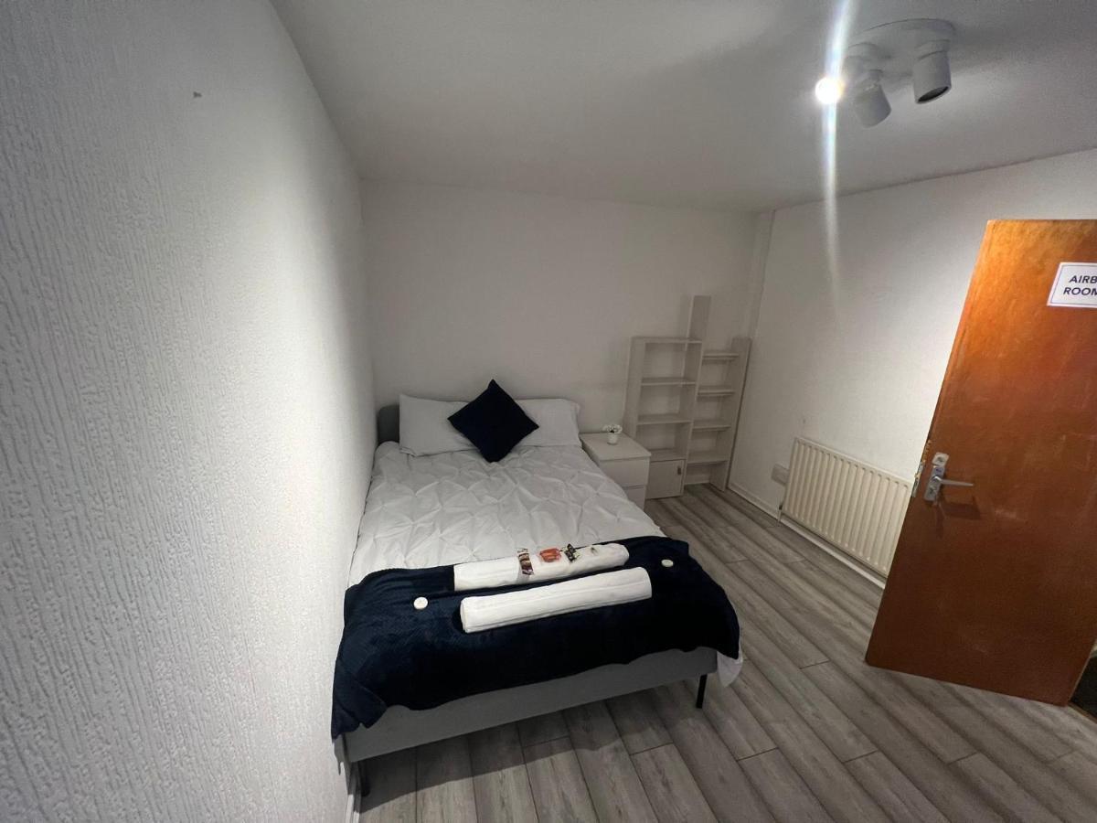 Indulge Hockley Hotel - With Free Front Parking - 10 Min Drive To Birmingham City Centre Bull Ring, Grand Central, Tesco Superstore, Primark & Commonwealth Games 伯明翰 外观 照片